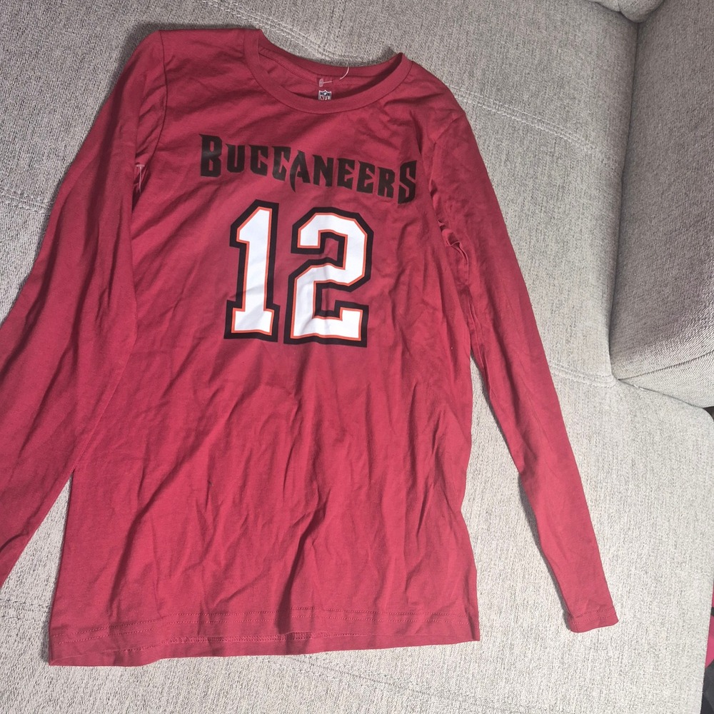 NFL Tampa Bay Buccaneers Tom Brady 12 Youth Long Sleeve T-Shirt Kids lg 14/16
